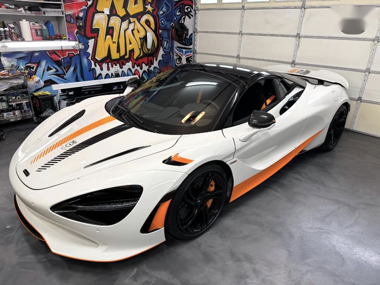 A McLaren 750S Spyder finished in a full color change wrap